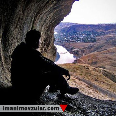 Allah qəlblərində xəstəlik olanları bizə Quranda tanıdır